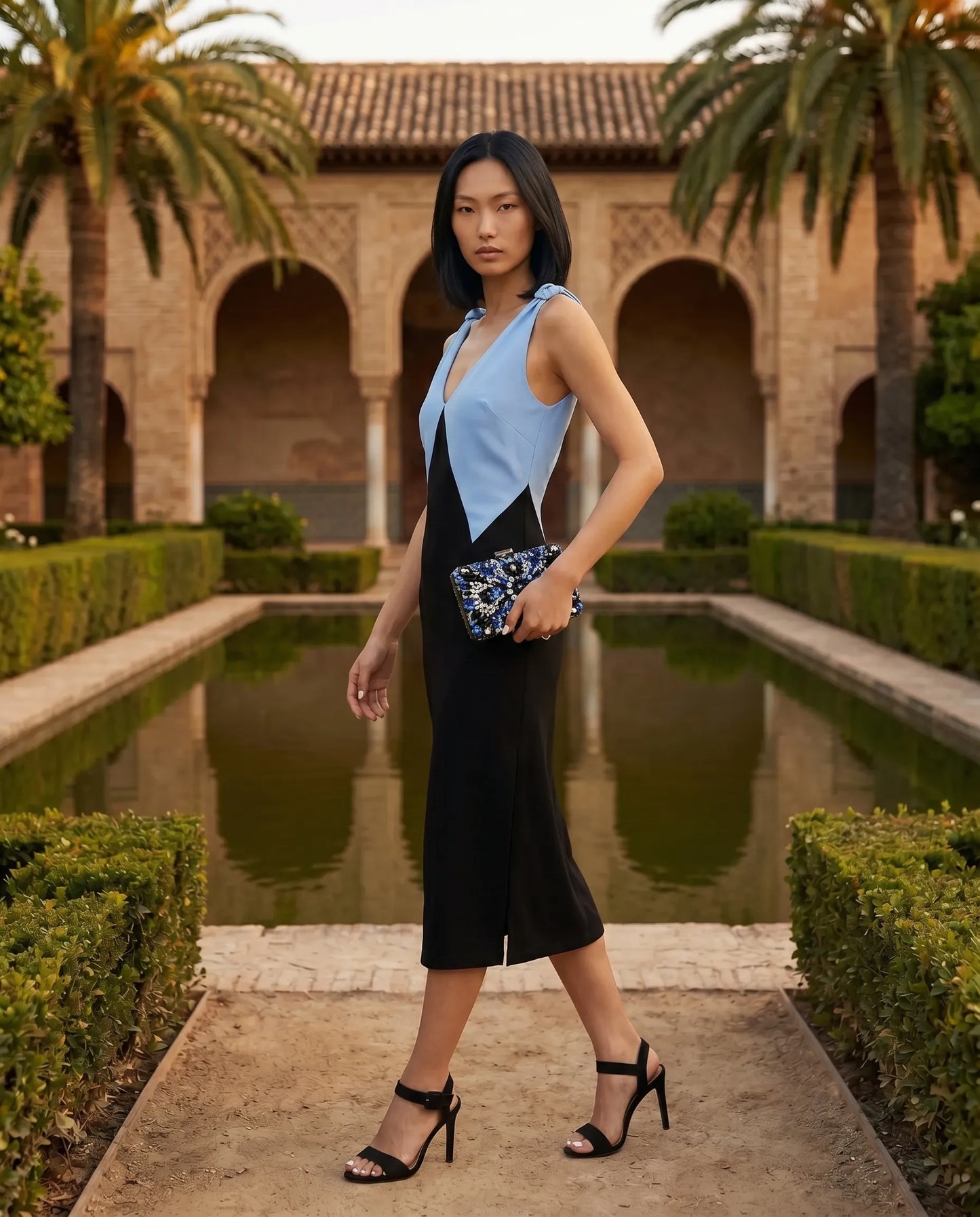 Vestido escote en V azul