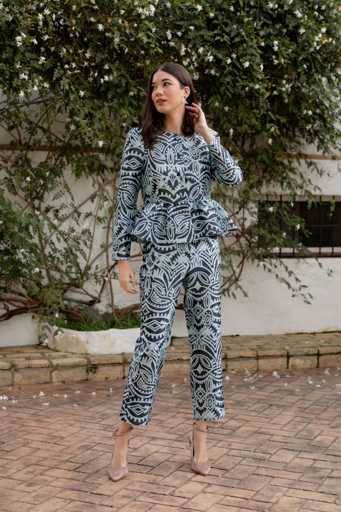 Blusa peplum estampado azul