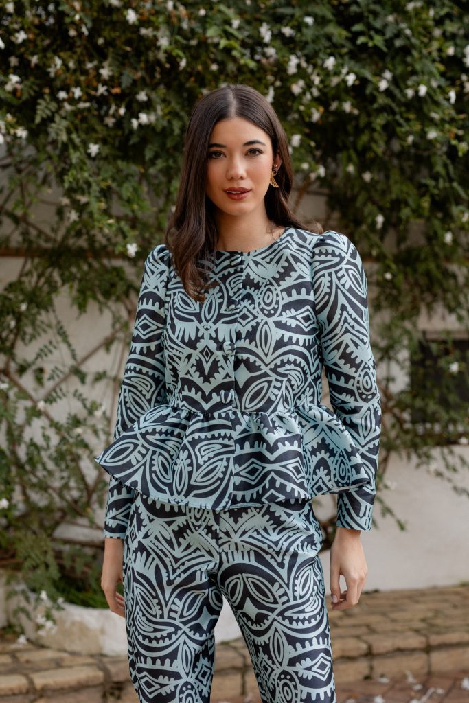 Blusa peplum estampado azul