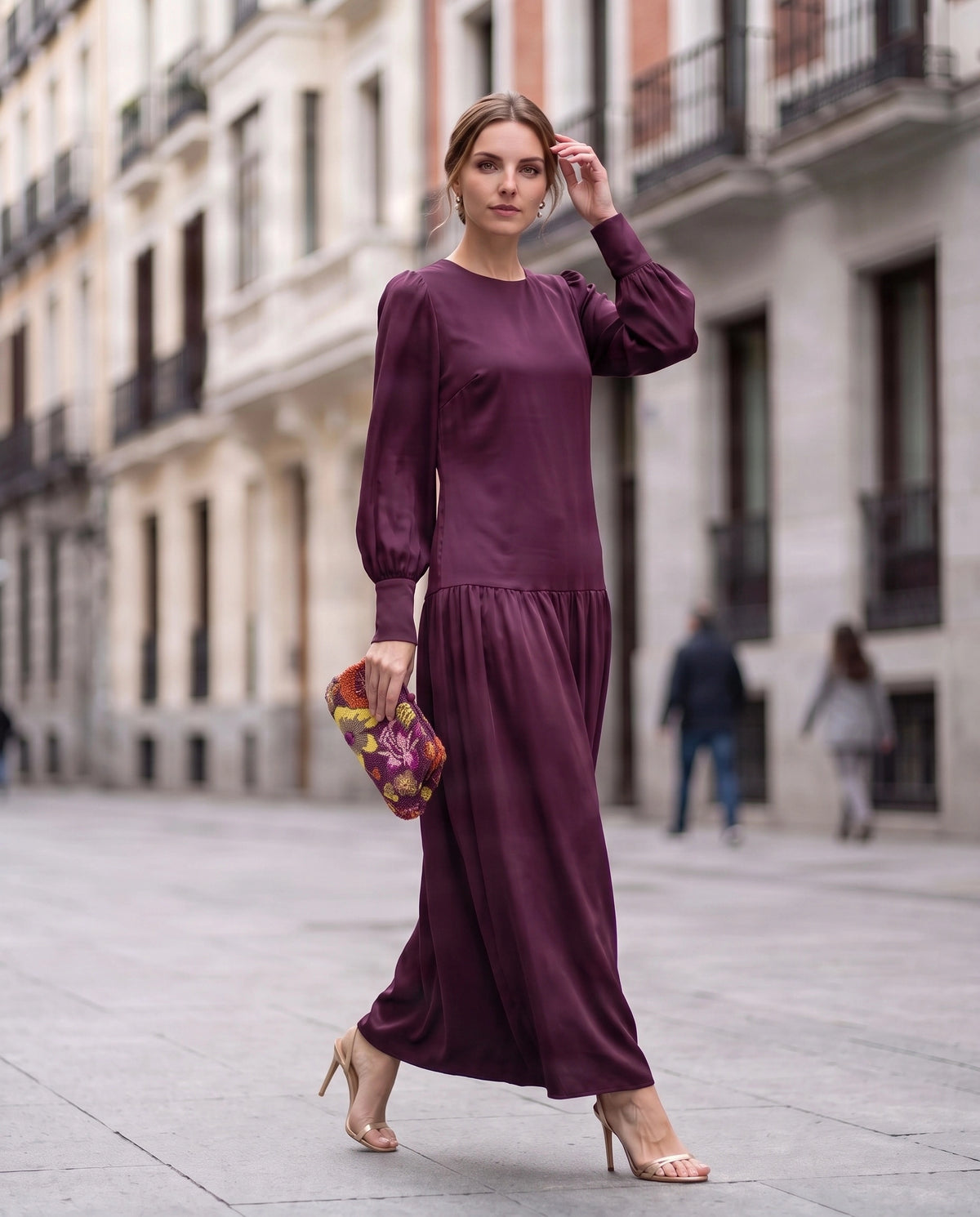 Vestido invitada berengena