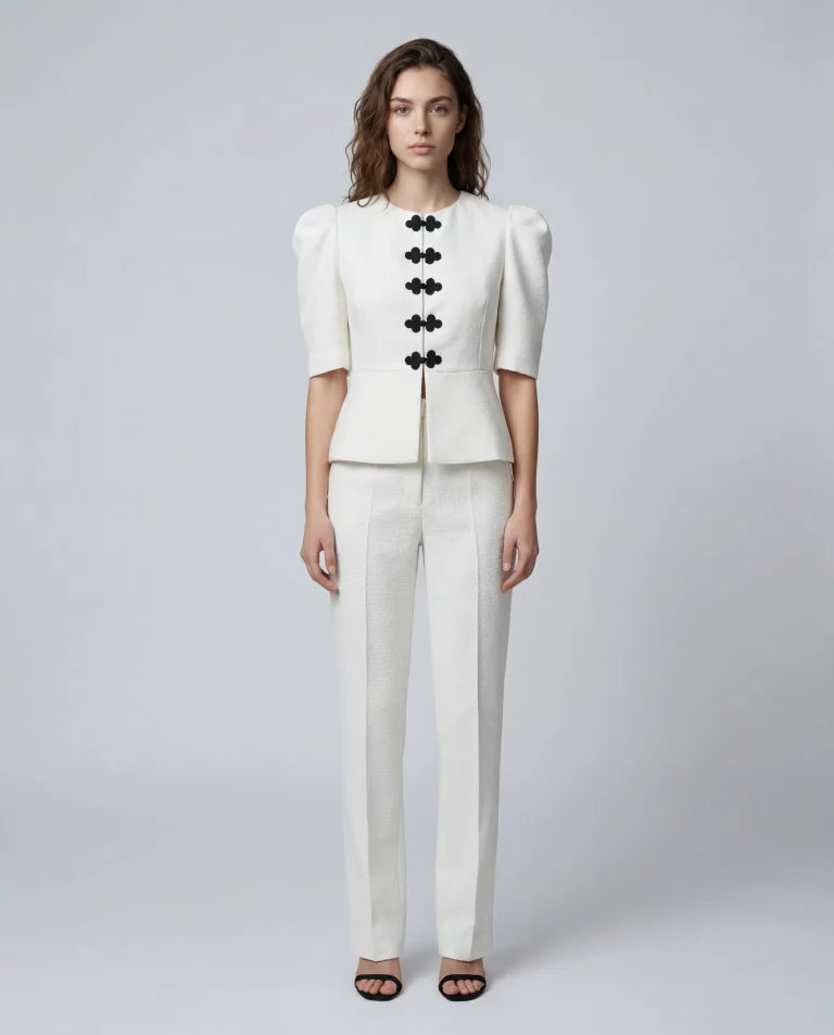 Chaqueta de tweed blanca con lurex y peplum