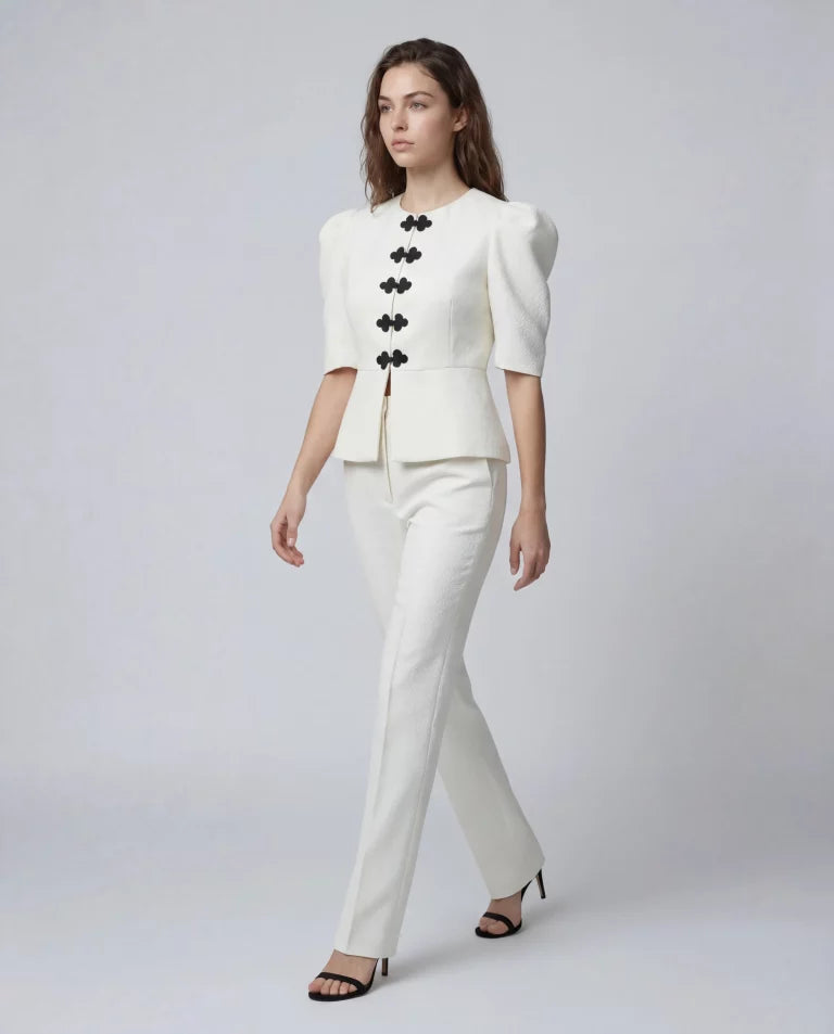 Chaqueta de tweed blanca con lurex y peplum