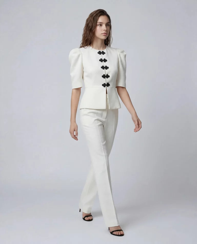 Chaqueta de tweed blanca con lurex y peplum