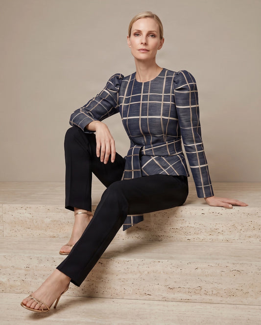 Chaqueta tejido rústico gris y raya dorada